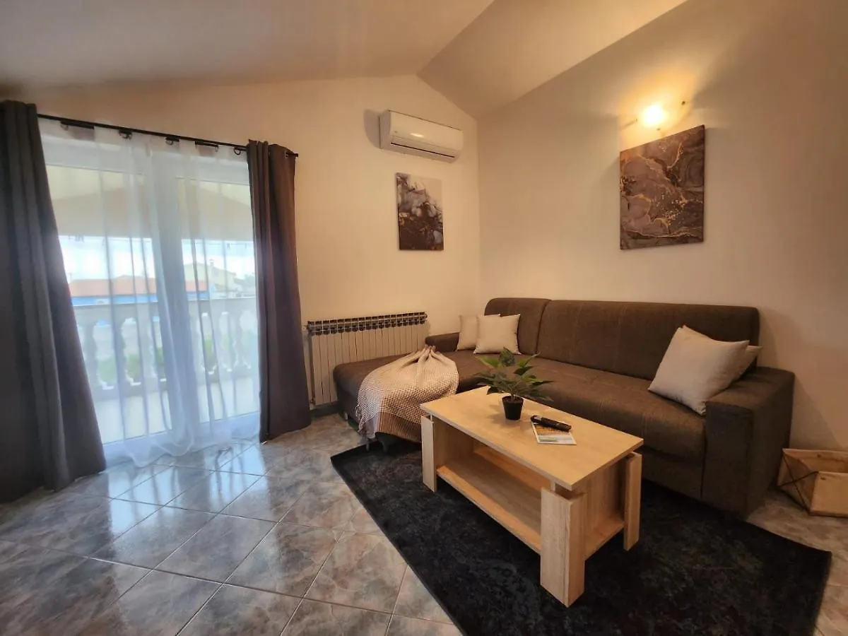 Apartments Pranjic With Pool Nova Vas
